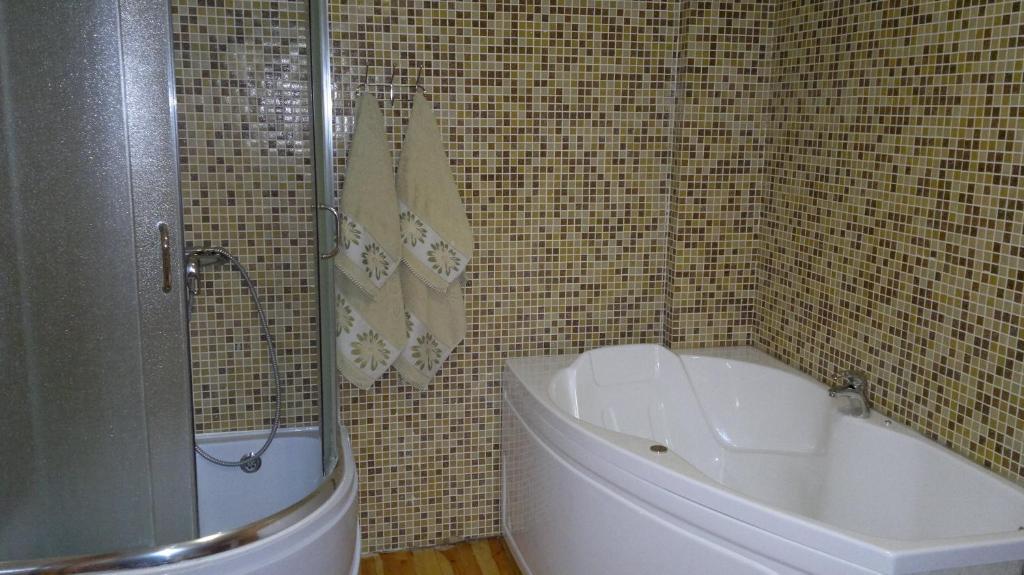 Panska Hata Hotel Nyzhnya Khortytsya Ruang foto