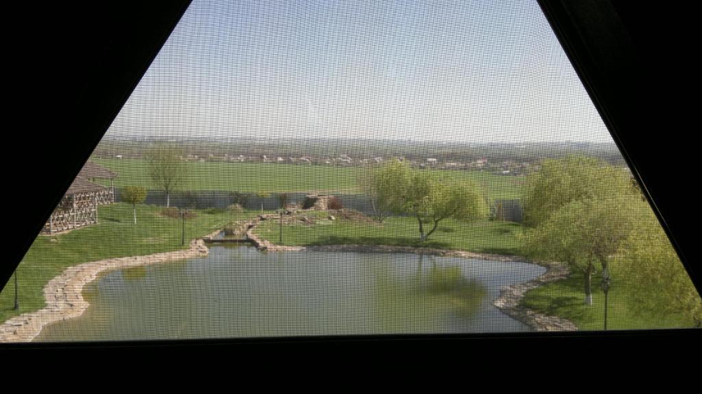 Panska Hata Hotel Nyzhnya Khortytsya Ruang foto