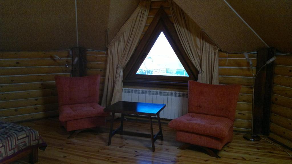 Panska Hata Hotel Nyzhnya Khortytsya Ruang foto