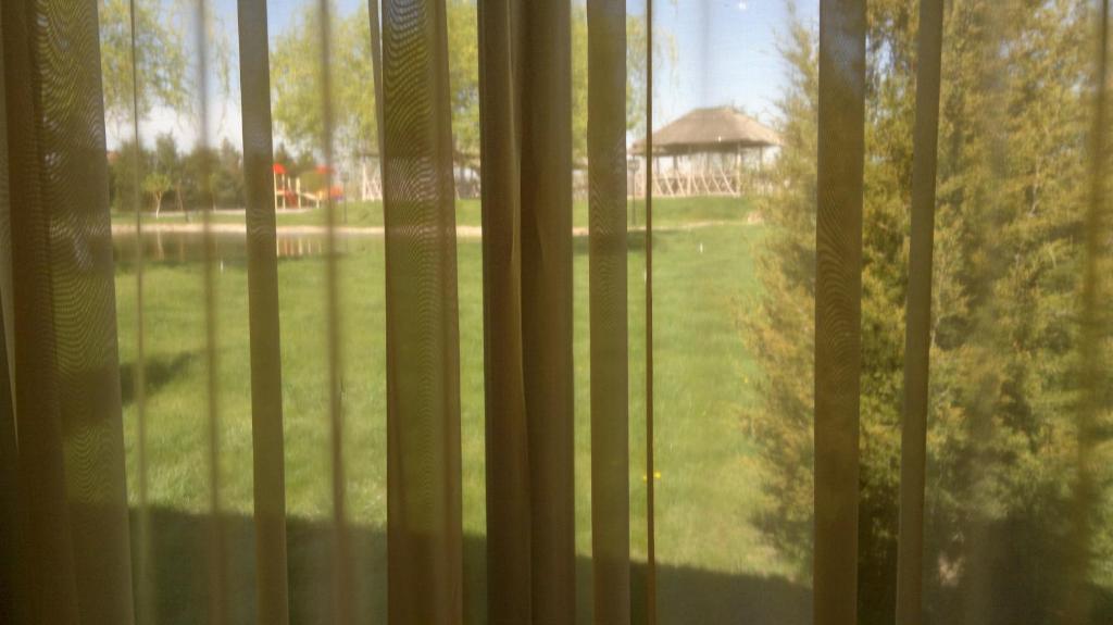 Panska Hata Hotel Nyzhnya Khortytsya Ruang foto