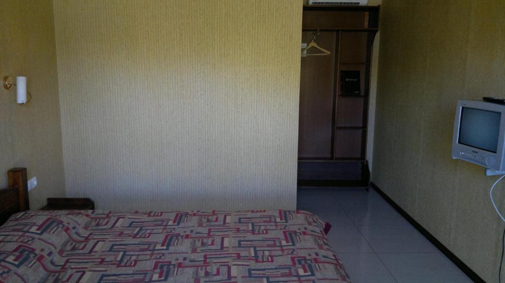 Panska Hata Hotel Nyzhnya Khortytsya Ruang foto