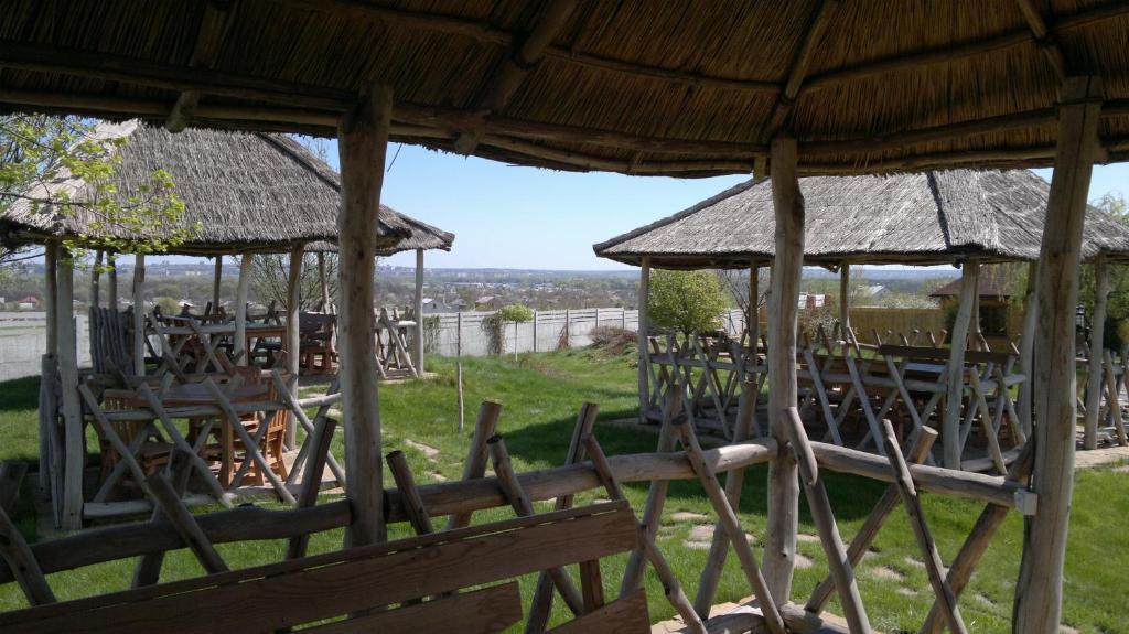 Panska Hata Hotel Nyzhnya Khortytsya Bagian luar foto