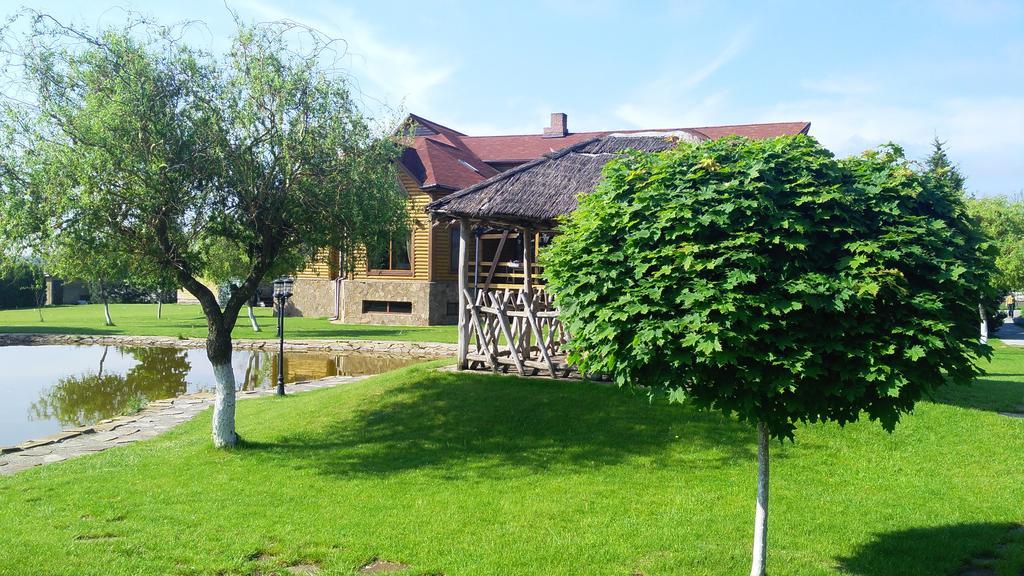 Panska Hata Hotel Nyzhnya Khortytsya Bagian luar foto