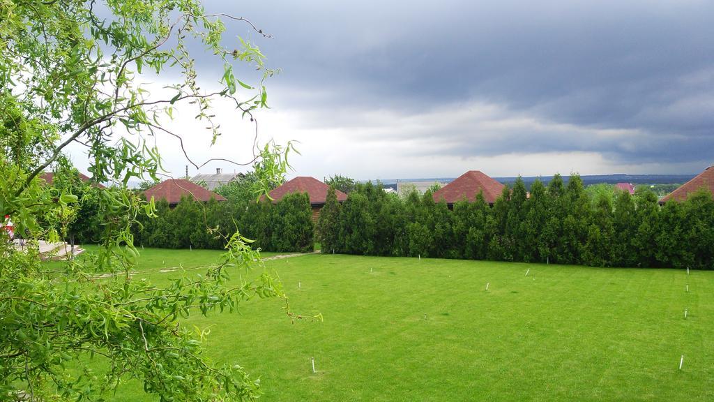 Panska Hata Hotel Nyzhnya Khortytsya Bagian luar foto